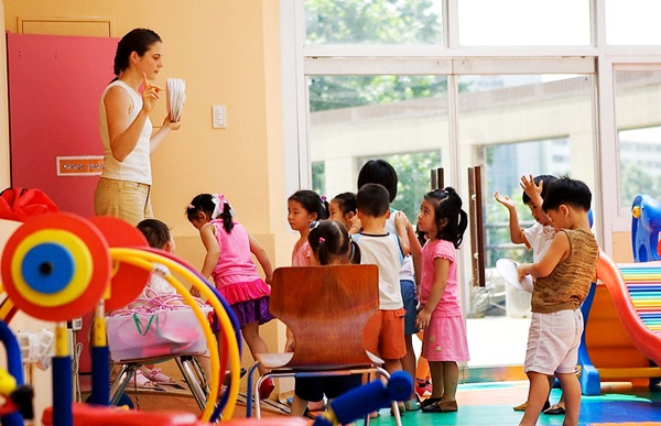 交园清晨：小孩上幼儿园三天两头生病，儿科医生：提高孩子免疫力方法很重要！