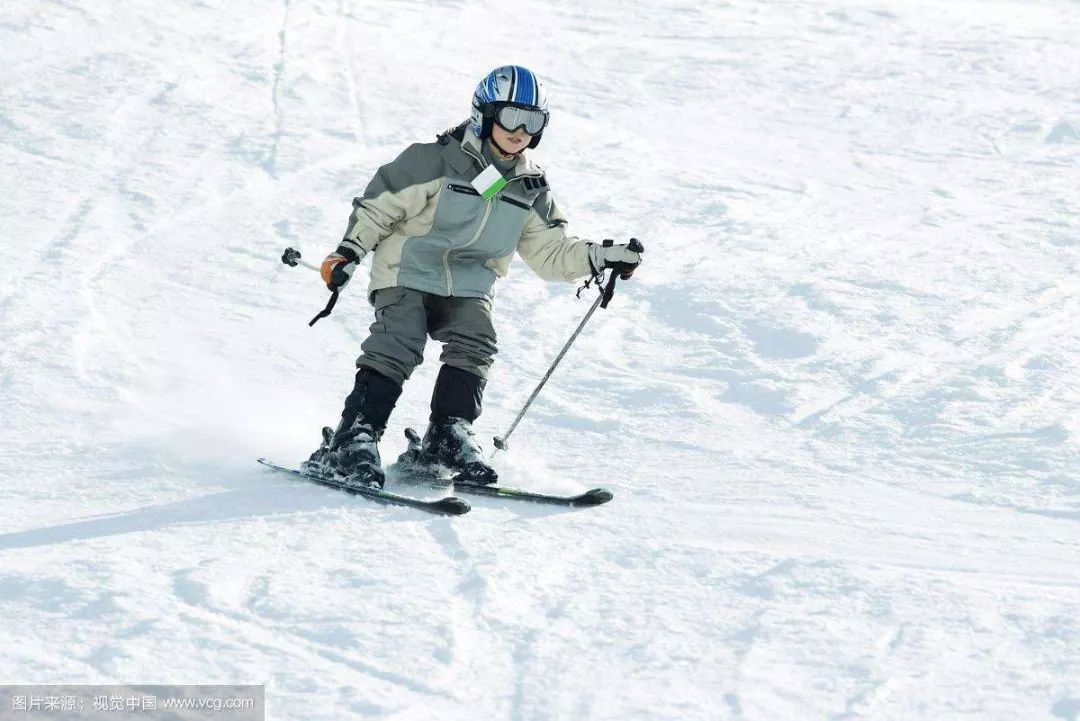 谈球吧体育滑雪运动中的体育美学（下）(图2)