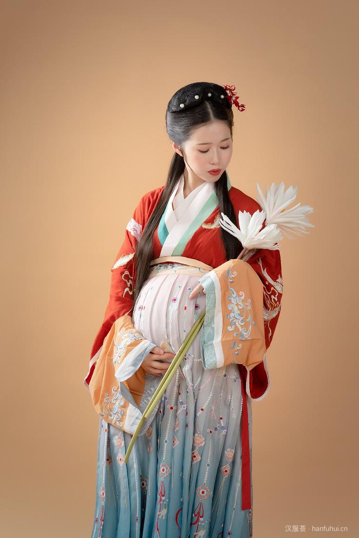 孕妇穿汉服也可以这样美