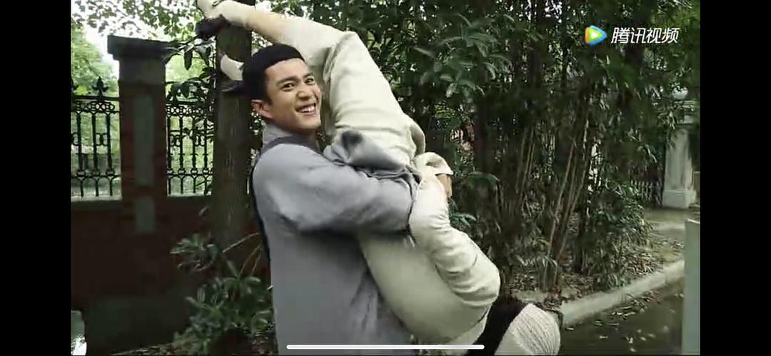 《无心法师2》拍摄的时候,韩东君,李兰迪和陈瑶是这部戏的主演,里面有