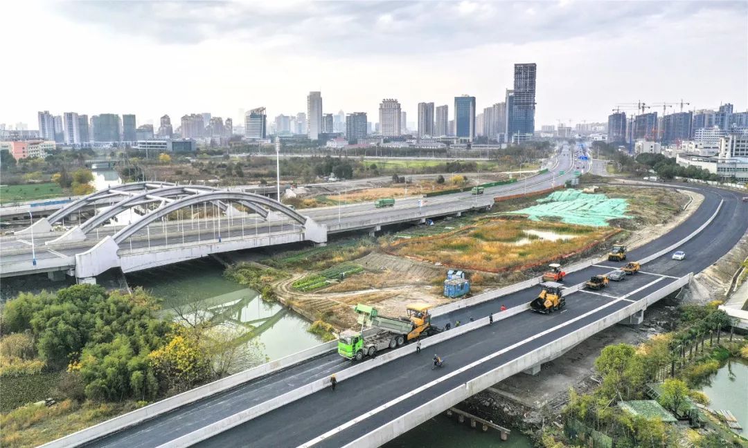 更方便了上虞三环东路大桥两侧匝道即将建成通车