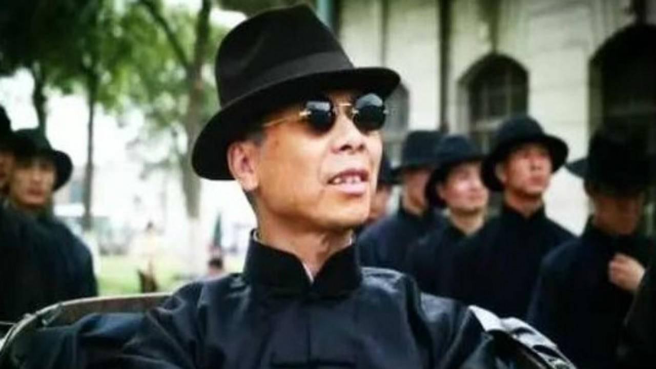 原创小瘪三杜月笙是如何得到黄金荣的赏识,泥鳅跃龙门的?