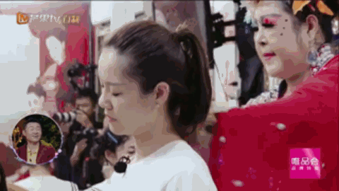 花1000元打脸,谢娜都被打哭了,幸亏霍思燕说脸打瘦了
