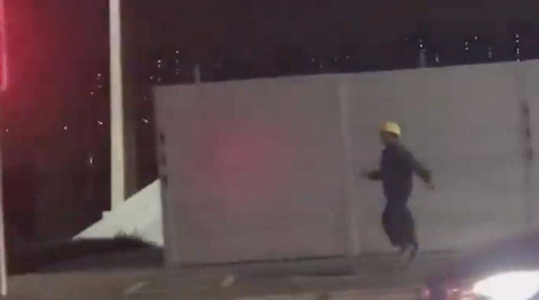 2019年那些成年人的崩溃瞬间,看着看着就哭了...