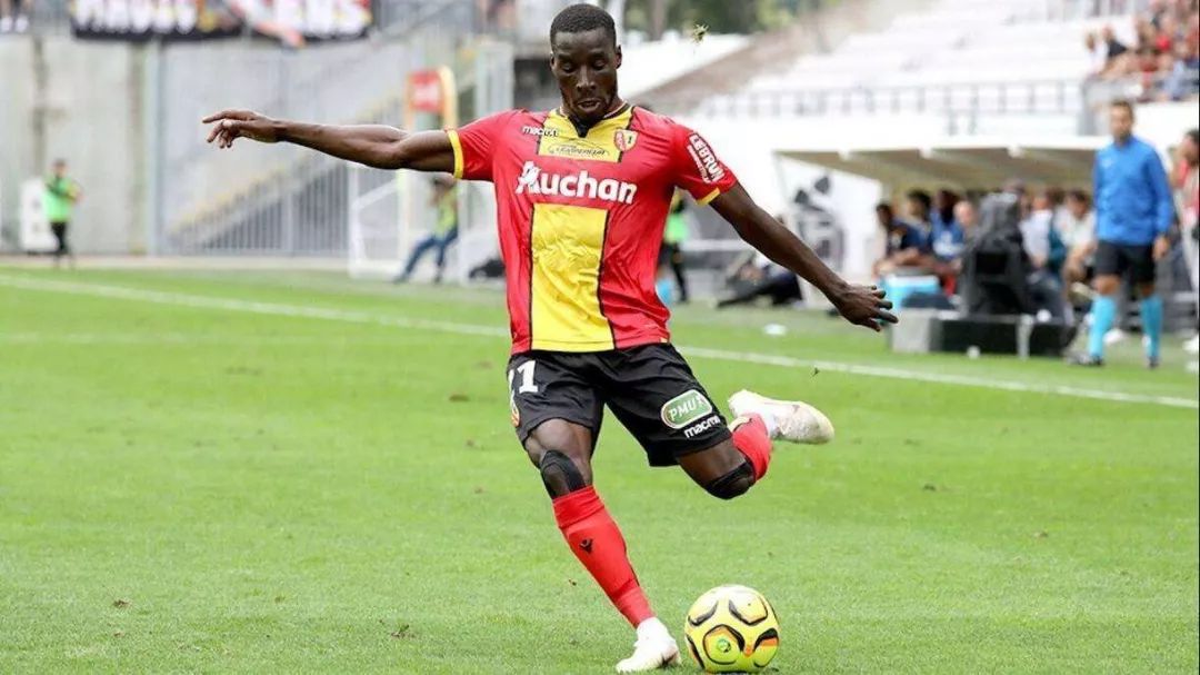 不拿冠军满是空口说 克洛普:对积分差距不感乐趣_Kingsley Sarfo