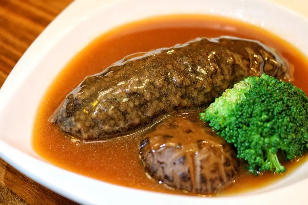 海陆空|不止撸串爽高档饭局也不在话下南美刺参、南非鲍鱼…把海陆空极品搬进一方小酒馆!五星级厨师空降