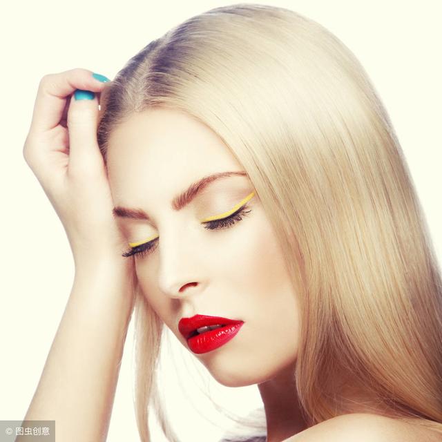 女人怎么化妆才是最好看的 38bac23c2b5e4b0d994cd2f255bea712.jpeg
