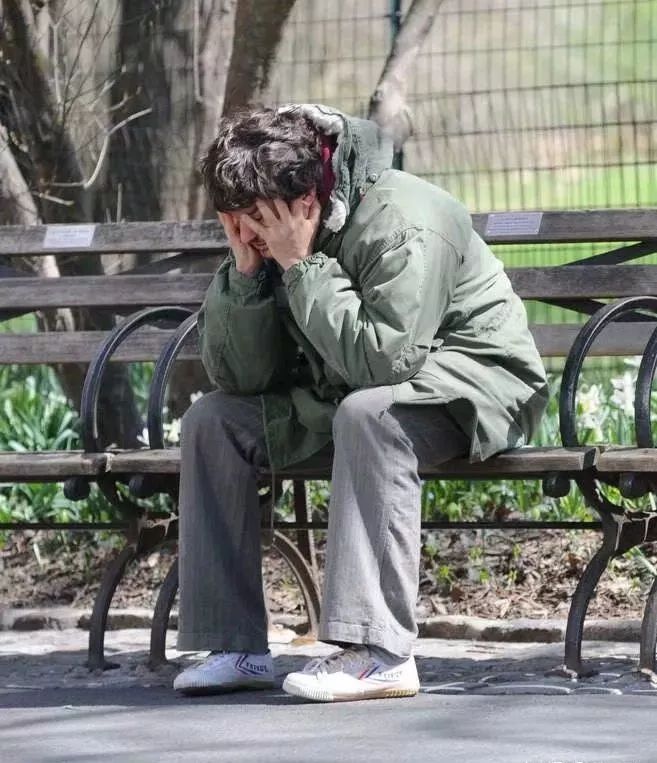 王子文这双100块的假匡威鞋,可比她13万的爱