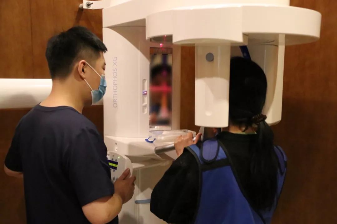 拍摄口腔ct片