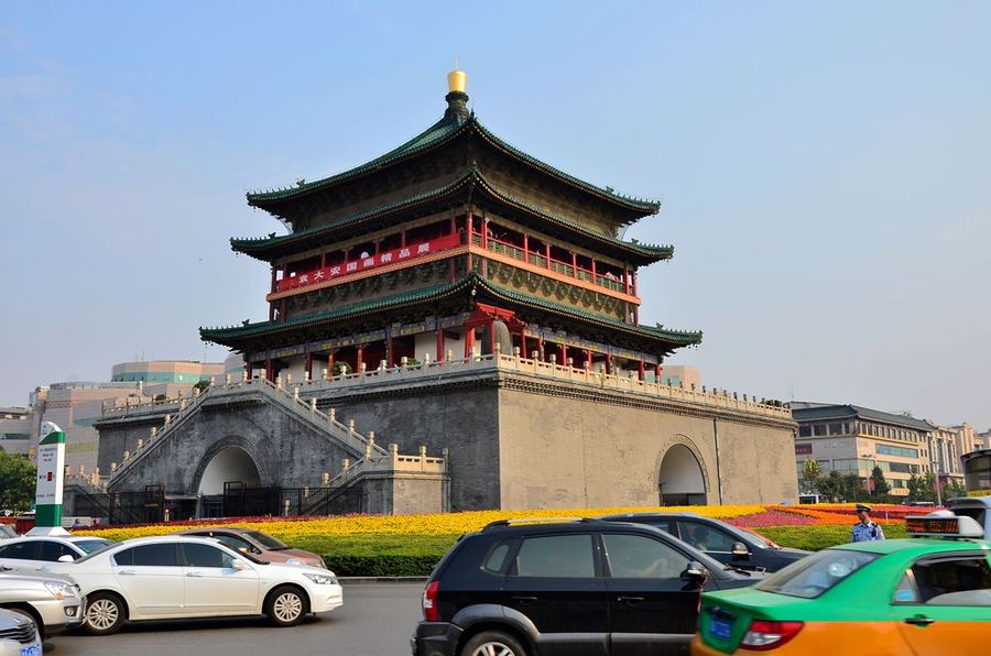 原创西安拥有许多名胜古迹,为什么钟楼成了西安的象征