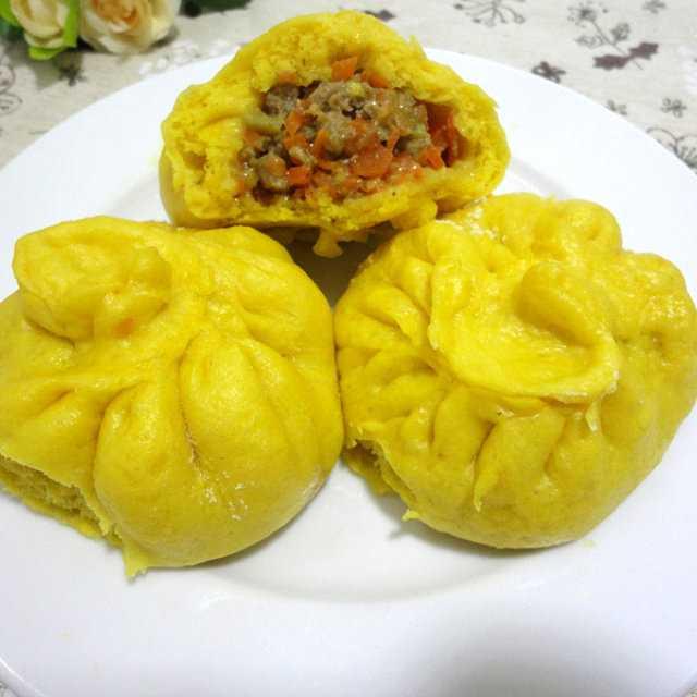 南瓜胡萝卜肉包子,营养丰富,馅料丰富,全家都爱吃