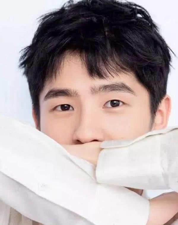 谁说单眼皮不好看这些男演员各个有魅力看看是否有你喜欢的
