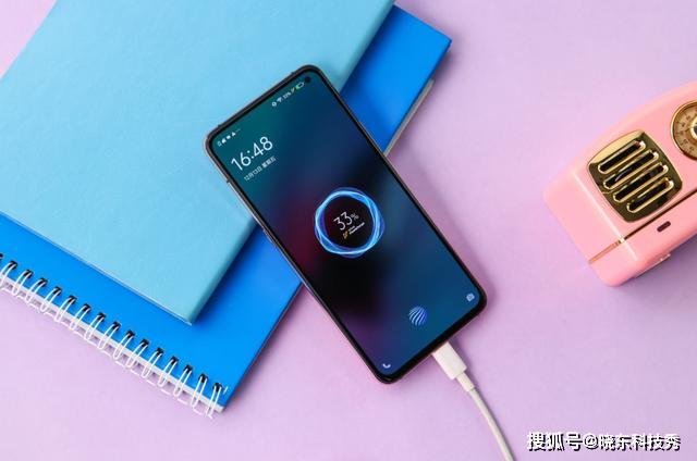 vivo x30 pro的33w闪充,从0%充到100%所需时间为57分钟,值得注意