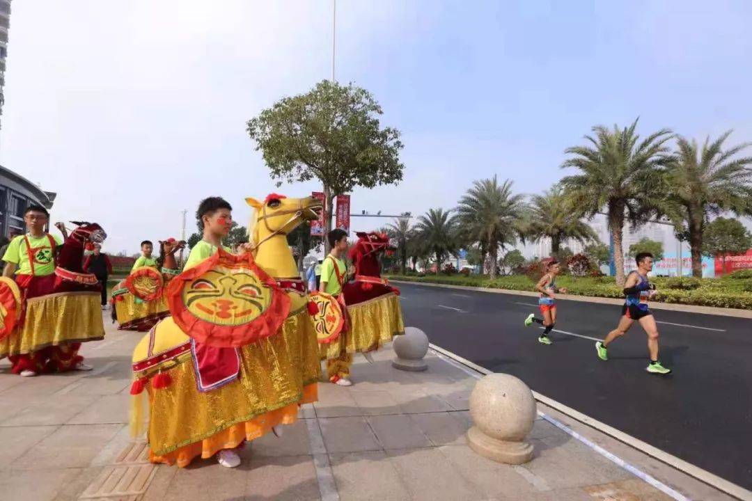 迎亚青盛会,跑激情汕马!2019中国交建·汕头国际马拉松今日气势开跑!