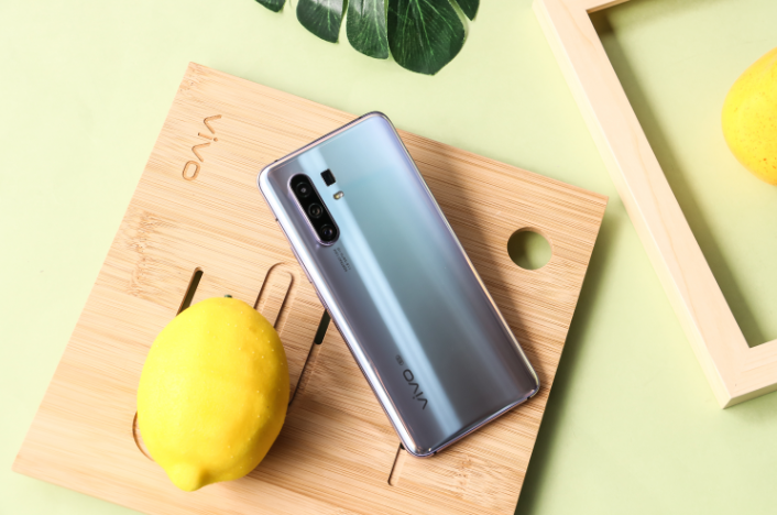 vivox90什么时候开售的 5cb8f4310a8145b8a508dfdc89b578d8.png