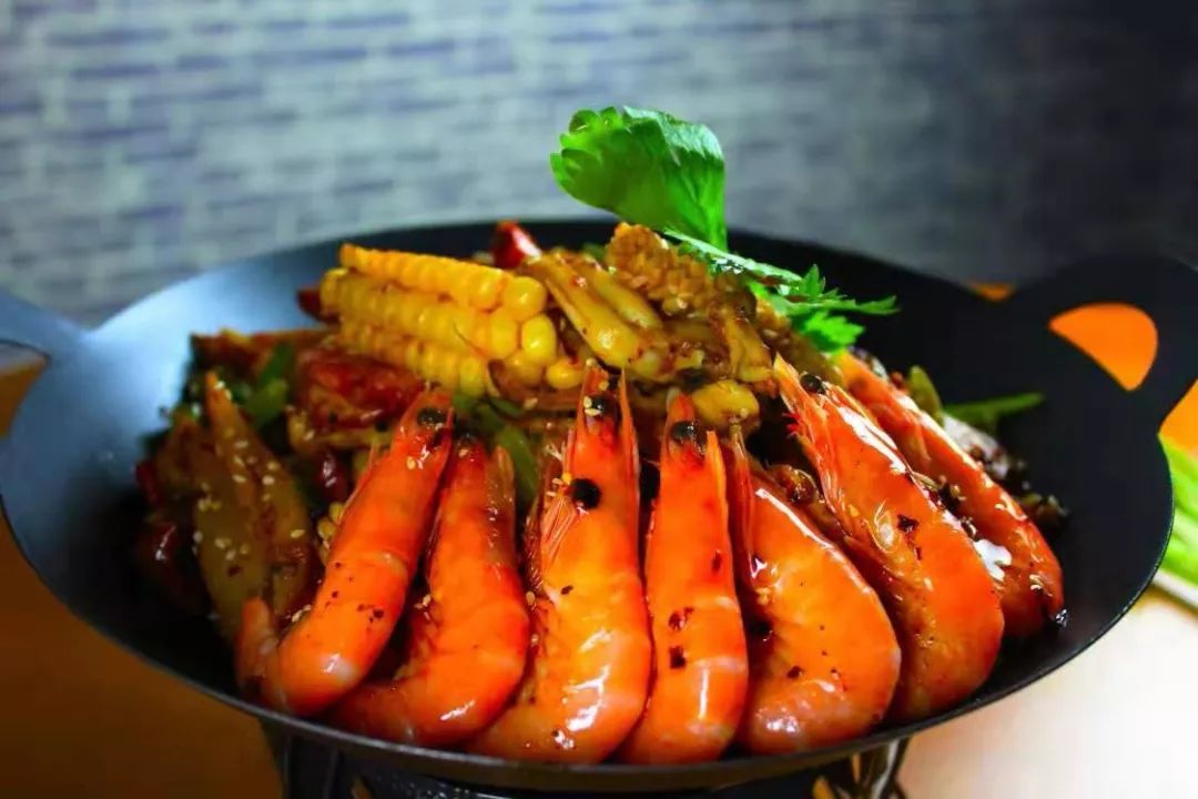烤全鱼|新增几款特色干锅，巴适！【美食】九襄公园壹号“一城一味烤鱼”有新动作