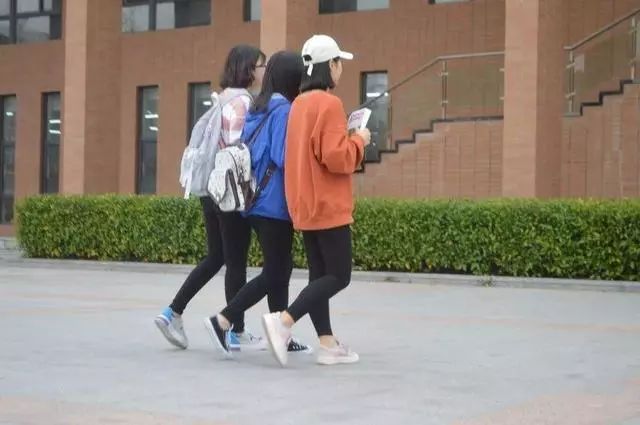 佛系女孩童装 c20d61b9265a4fc2a57c5f6827ed9ad9.jpeg