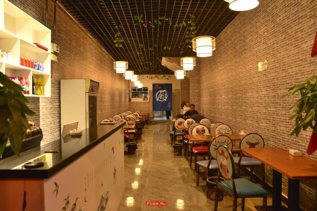 烤全鱼|新增几款特色干锅，巴适！【美食】九襄公园壹号“一城一味烤鱼”有新动作