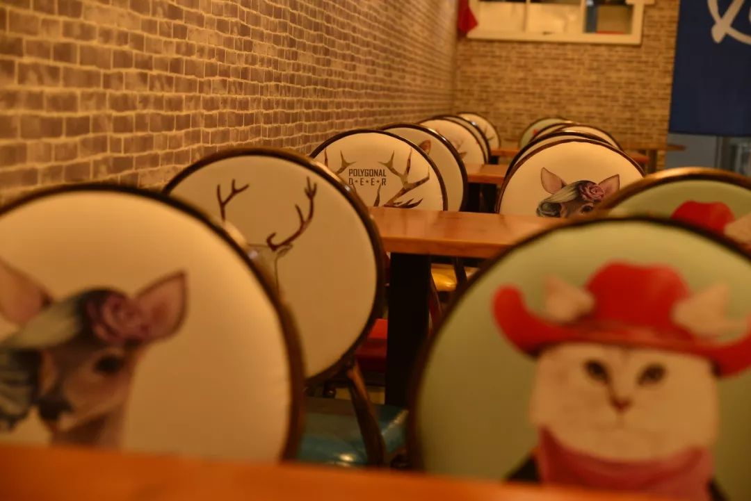 烤全鱼|新增几款特色干锅，巴适！【美食】九襄公园壹号“一城一味烤鱼”有新动作