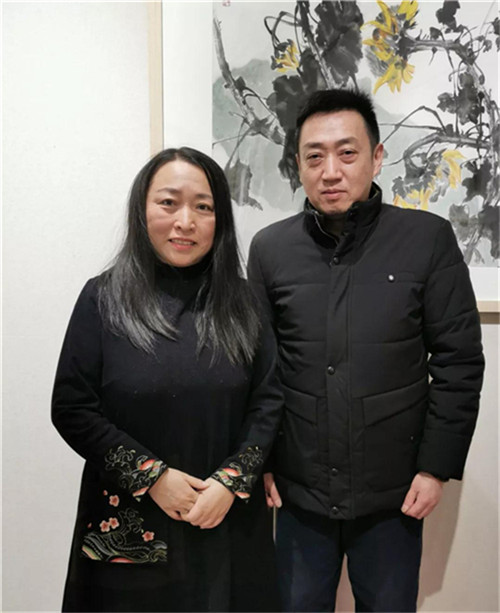 女士与实力派画家何华忠先生徐海燕女士与著名画家张子嘉(张大千孙女)