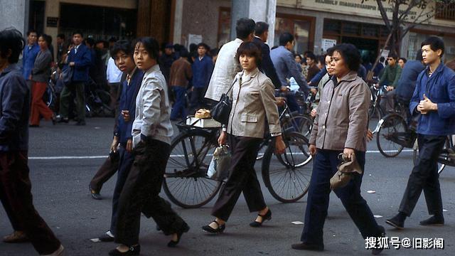 广州街拍1979年，四十年前生活记忆_北京路