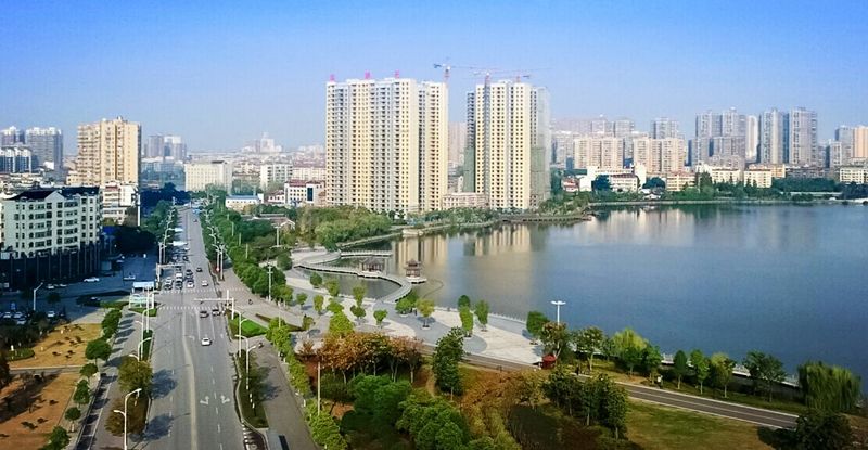 此后的四十余年间,黄冈"专区"和"地区(相当于较大的地级市)行政区划