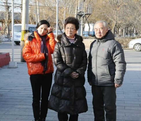 29岁打胎后至今无子,今做奶奶的年龄做妈妈,66岁终于如愿_宋春丽