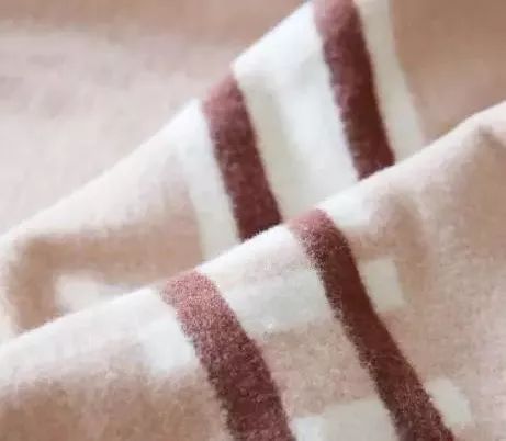 水加热电热毯好吗 385d20035d3f4a37a7f34ca6c5833319.jpeg