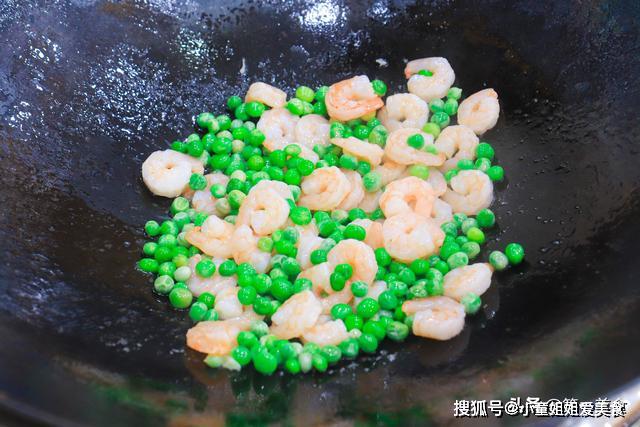 虾滑炒青豆 3a4c287e829843909527fc9148dbbdb9.jpeg