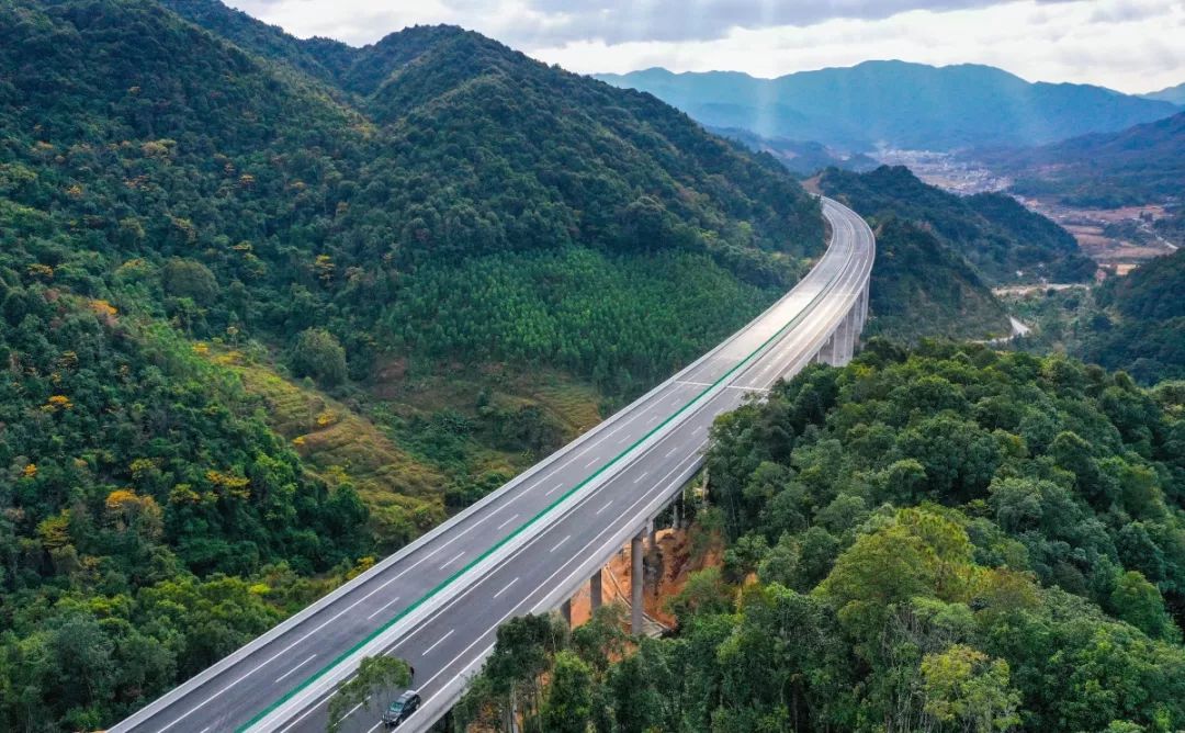 河惠莞高速公路龙紫段元旦通车!