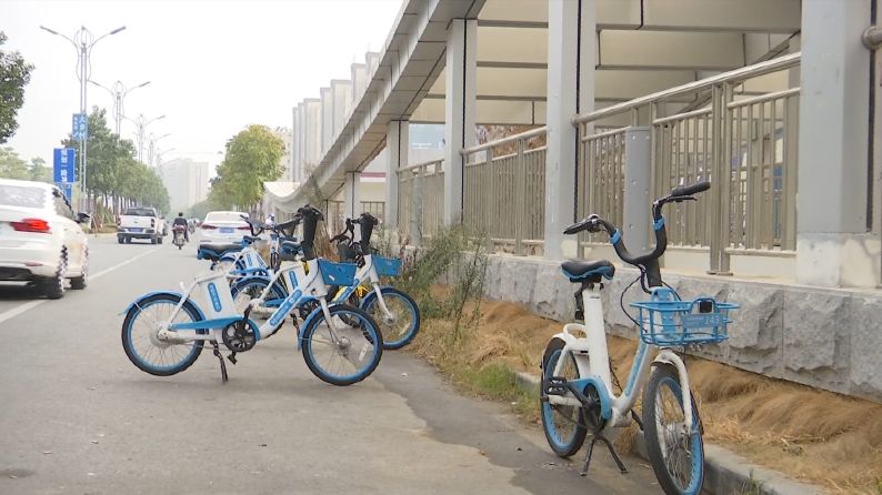 共享单车停放乱象原因 6bab0cc418794312a307c61471e64153.jpeg