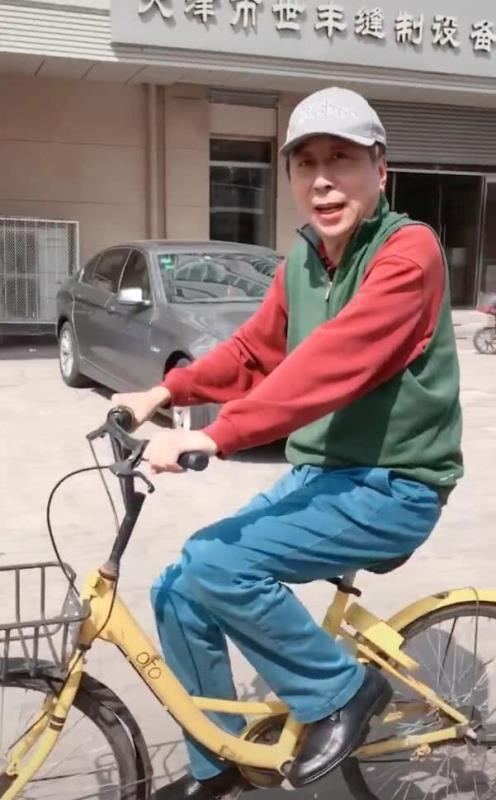 怎么装饰自己的自行车最帅 783cb3eb4d7f47b38bf8fc5359f32f67.jpeg