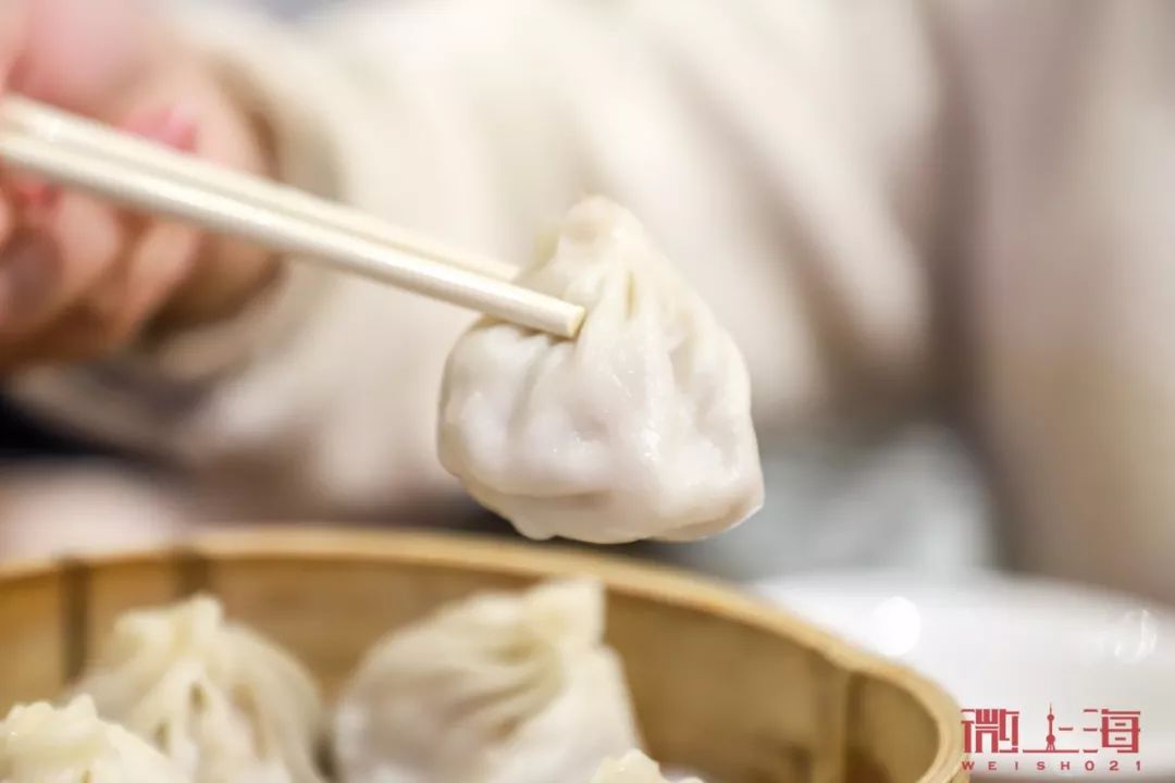 因为品牌注册的关系,原来的富春小笼改名为富麦小笼,不过没关系,这