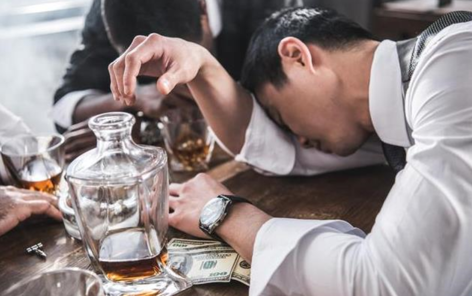 喝完酒头晕 来自搜狐网