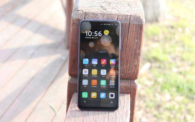 屏幕刷新率120hz和60hz比较 e15f93f6d9494538a545073174e3c780.jpeg