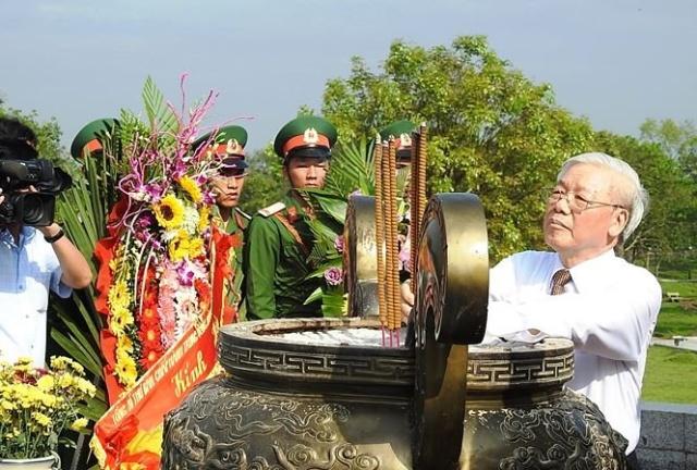 原创黎笋统一越南后地位十分崇高,至今国家元首年年上香纪念