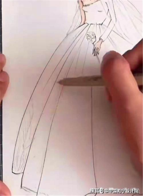 铅笔婚纱画_铅笔一步一步教画婚纱(2)