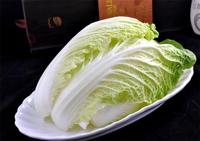 吃啥能补充体内水份 017603932c97466b8862548fe97da28d.jpeg