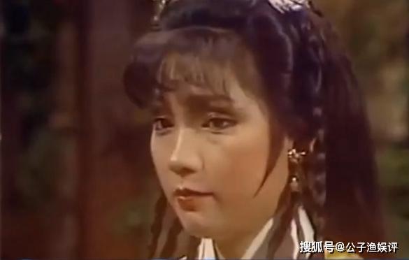 在84版《笑傲江湖》中,戚美珍扮演岳灵珊,天真中透着俏皮,简直盖过了
