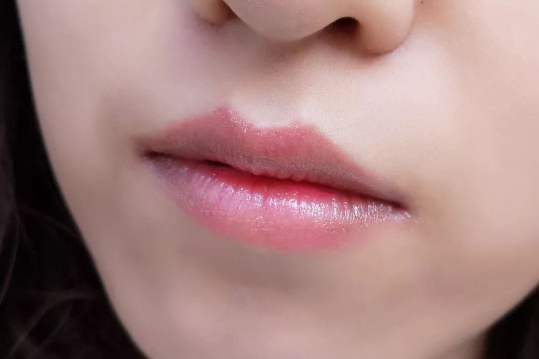 凡士林经典润唇膏29 31f08066aa6548998337e7e1753846f1.jpeg