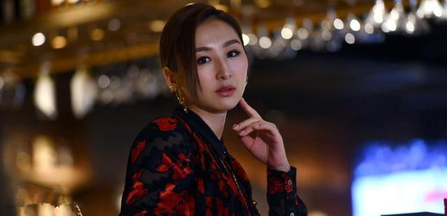 TVB小花晒性感美照:肯定会有人能接受你本来