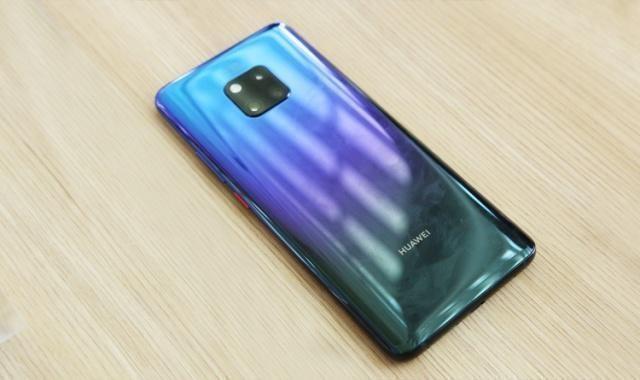 华为防水手机排行榜_暴雨天竟敢刷抖音?这些防水手机太强大(2)