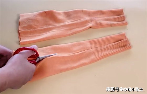 52937943e4964b788a0a741ebdbd455b.png