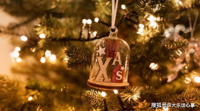 平安夜图片祝福句子 56b377d5d8744191b72fed2b5e469925.jpeg