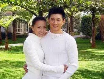 吴奇隆妈妈证实刘诗诗已怀孕五个月,她的话却