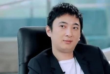 港媒曝王思聪解决债务有内情妈妈林宁自掏一亿元救儿
