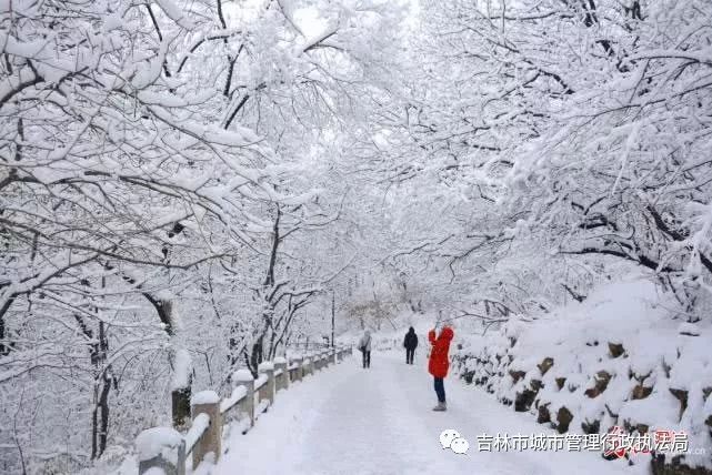 吉林北山公园雪景如画