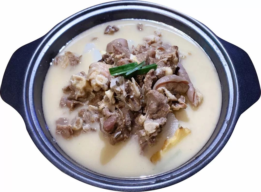 羊蝎子常可用来做清汤火锅,味道鲜美.