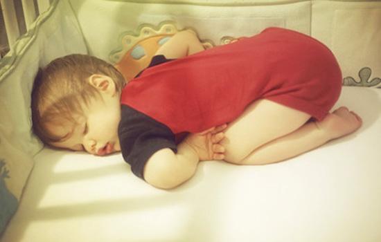 婴儿几个月会发声音和笑 8884cc684b1247c4ab298b32c46f3e60.jpeg