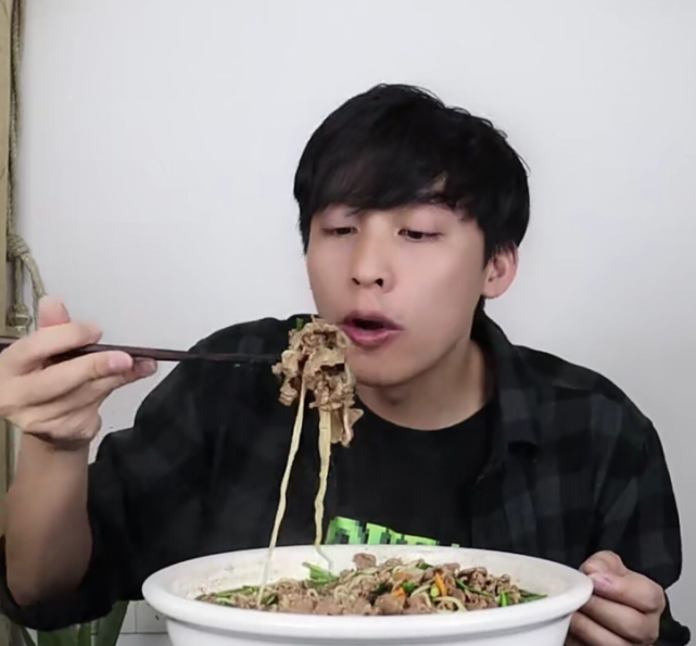 8d6648111d3d40d7bfcf1560109a7024.png